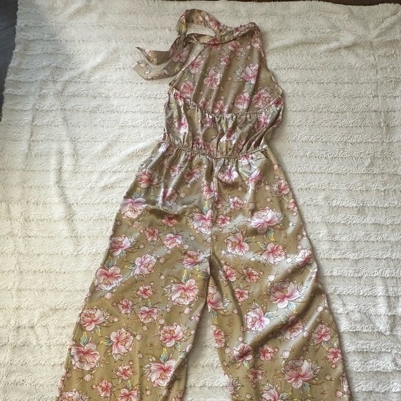 NWT Nasty Gal‎ Pink and Tan Floral Satin Jumpsuit with Pockets - Picture 7 of 9